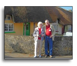 Shops with thatched roofs in Adare